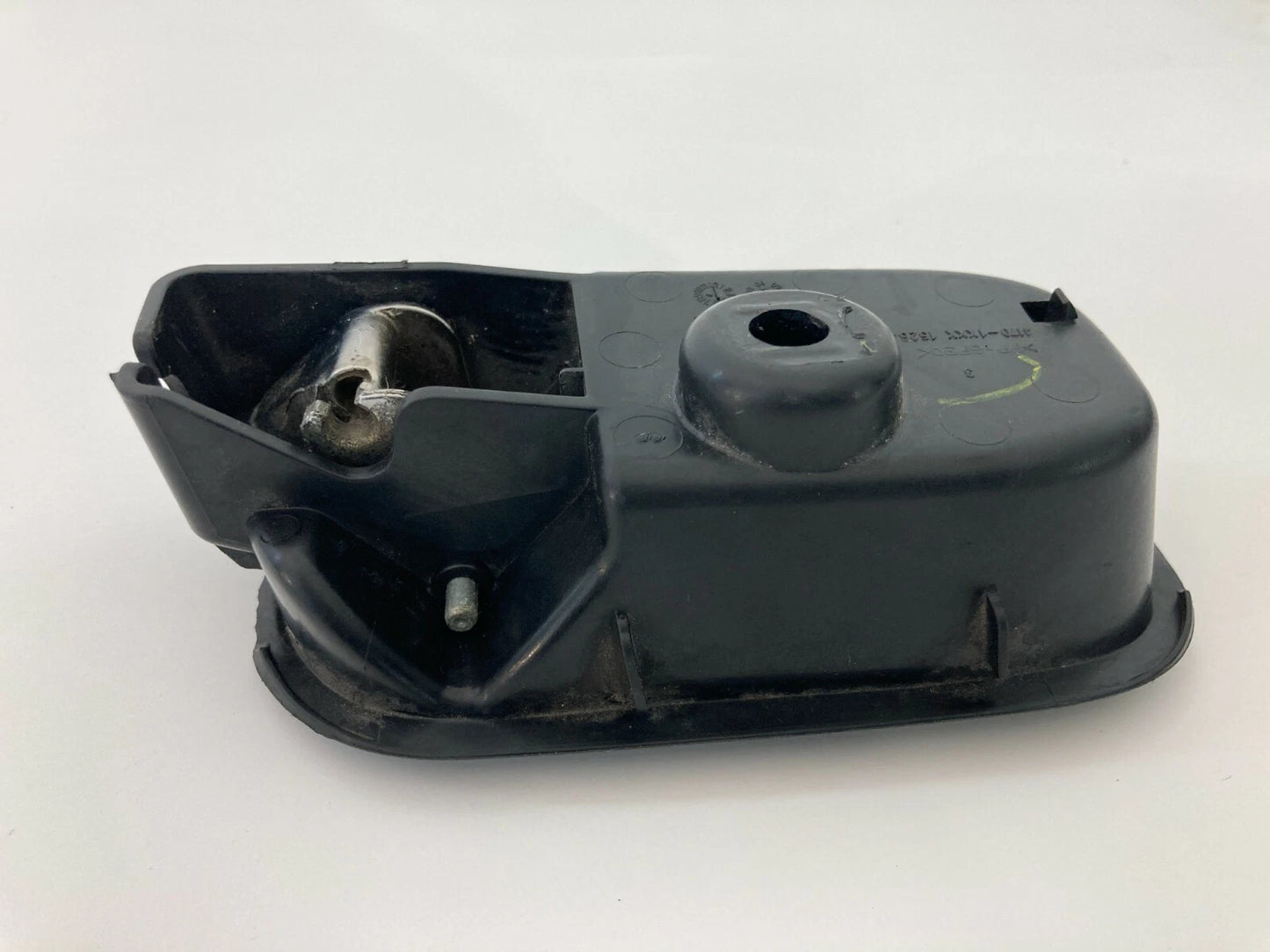 2007-2009 SATURN AURA REAR LEFT DRIVER SIDE INNER DOOR HANDLE ASSEMBLY 15264360