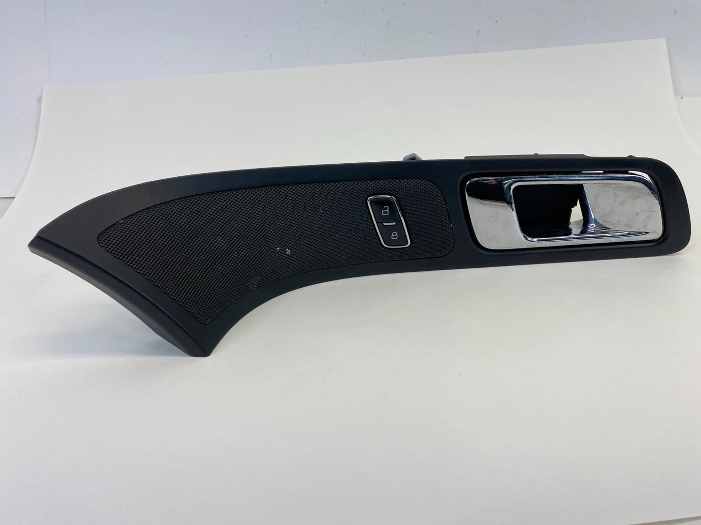 2016-2019 FORD POLICE INTERCEPTOR UTILITY FRONT RIGHT INSIDE DOOR HANDLE OEM