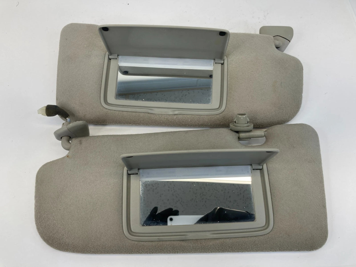 2003-2006 INFINITI G35 BASE SEDAN SUNVISOR SUN VISOR SHADE PAIR SET OEM