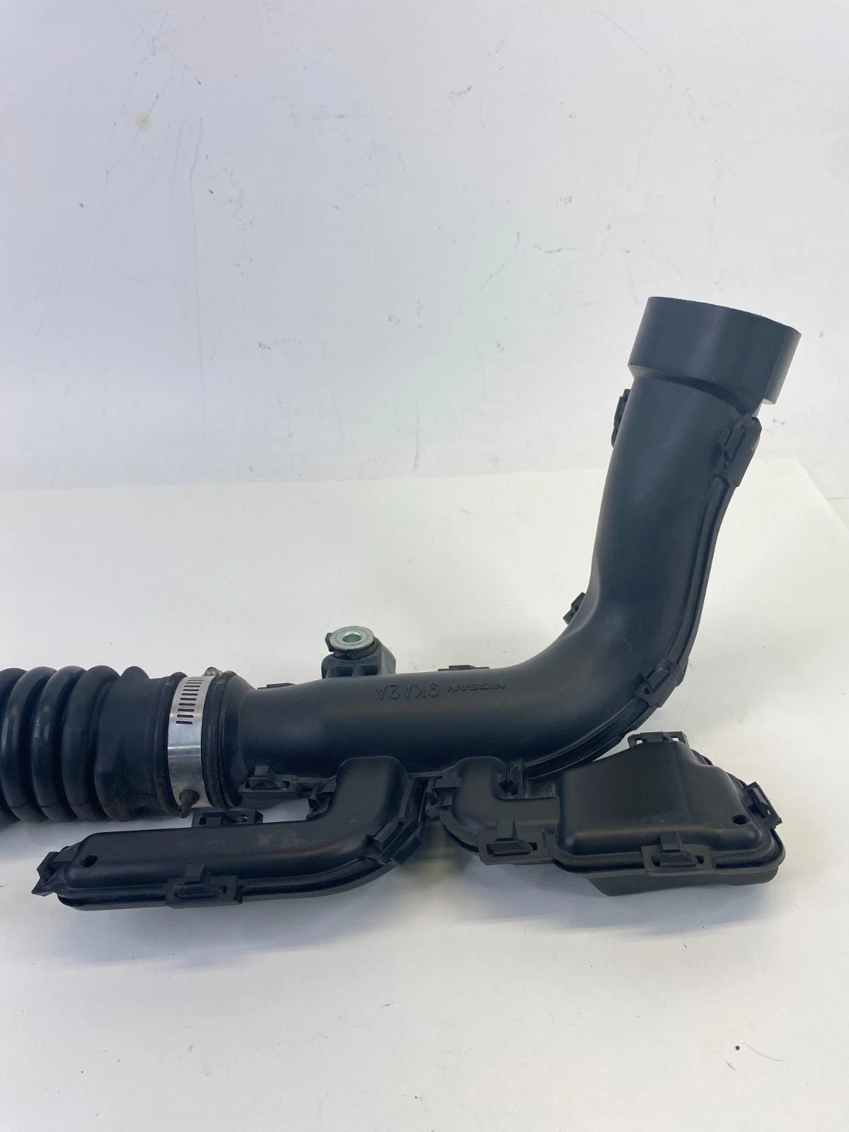 14-19 Nissan Versa Note 1.6L Engine Air Cleaner Duct Pipe W/ Resonator 72141226