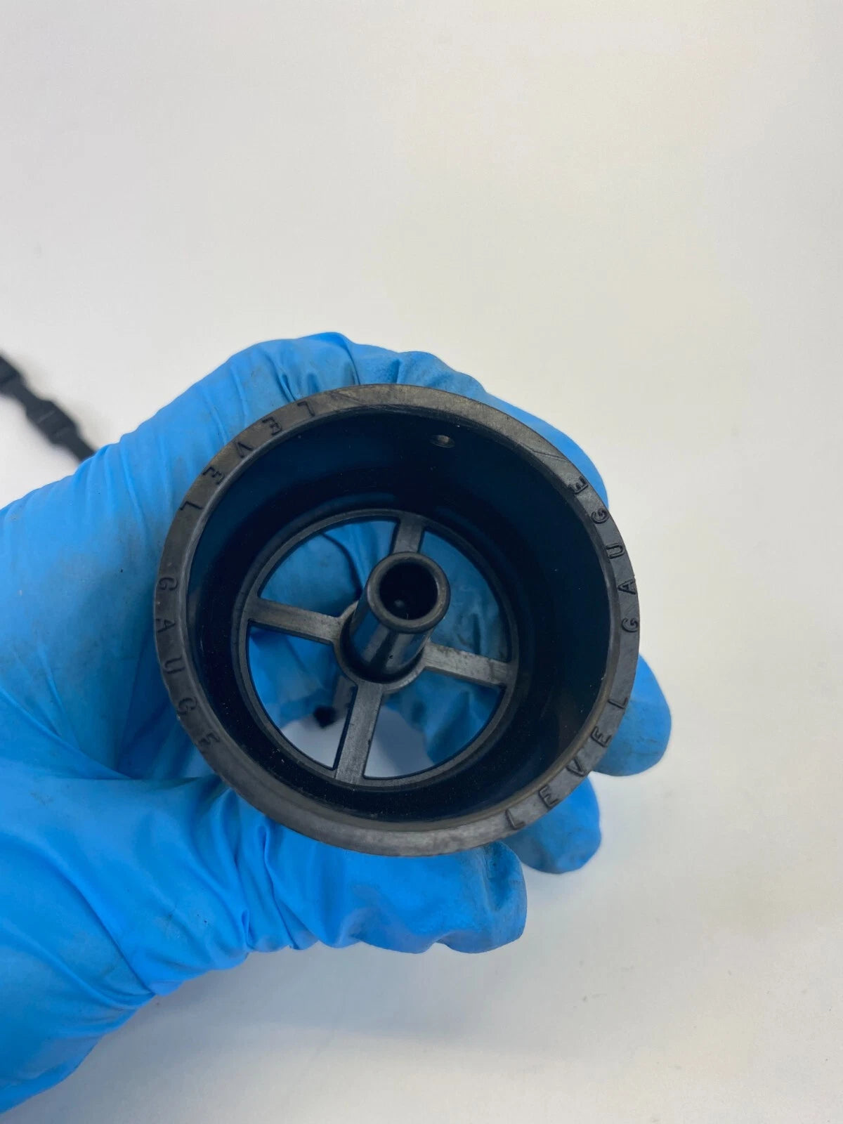 2004 2005 TOYOTA RAV4 2.4L WIPER WASHER RESERVOIR BOTTLE FLUID FILTER OEM