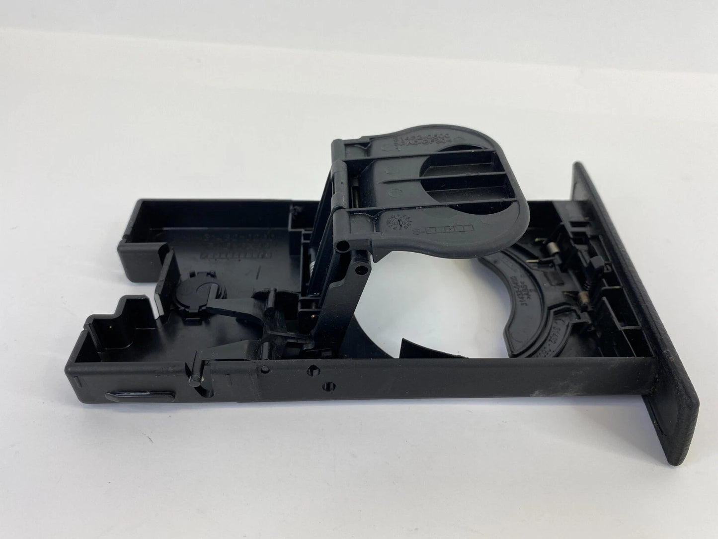 2004-2007 BMW 525I 530I DASH LEFT SIDE CUP HOLDER INSERT ASSY 31432-0200 OEM