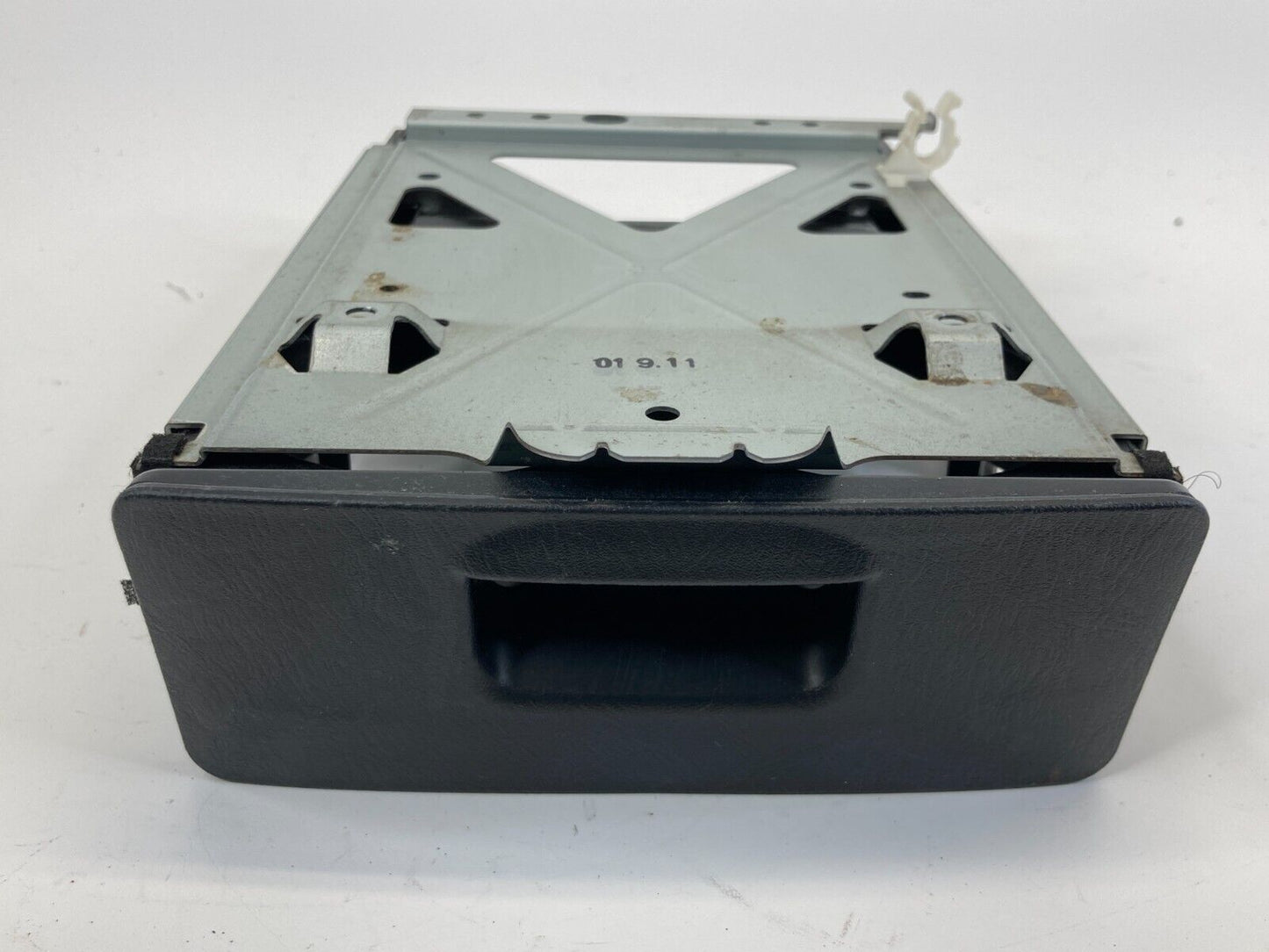 2001-2004 Nissan Pathfinder Rear Center Console Dual Cup Holder Cupholder OEM