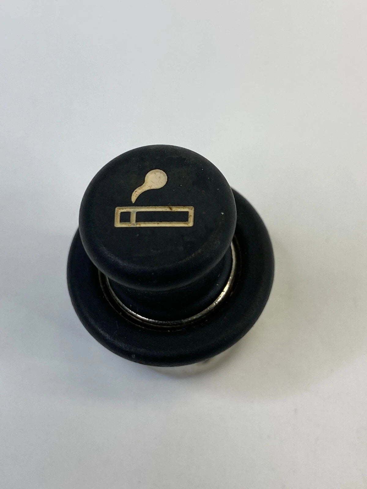 2004 2005 2006 KIA SPECTRA DASH CIGARETTE LIGHTER POWER OUTLET OEM
