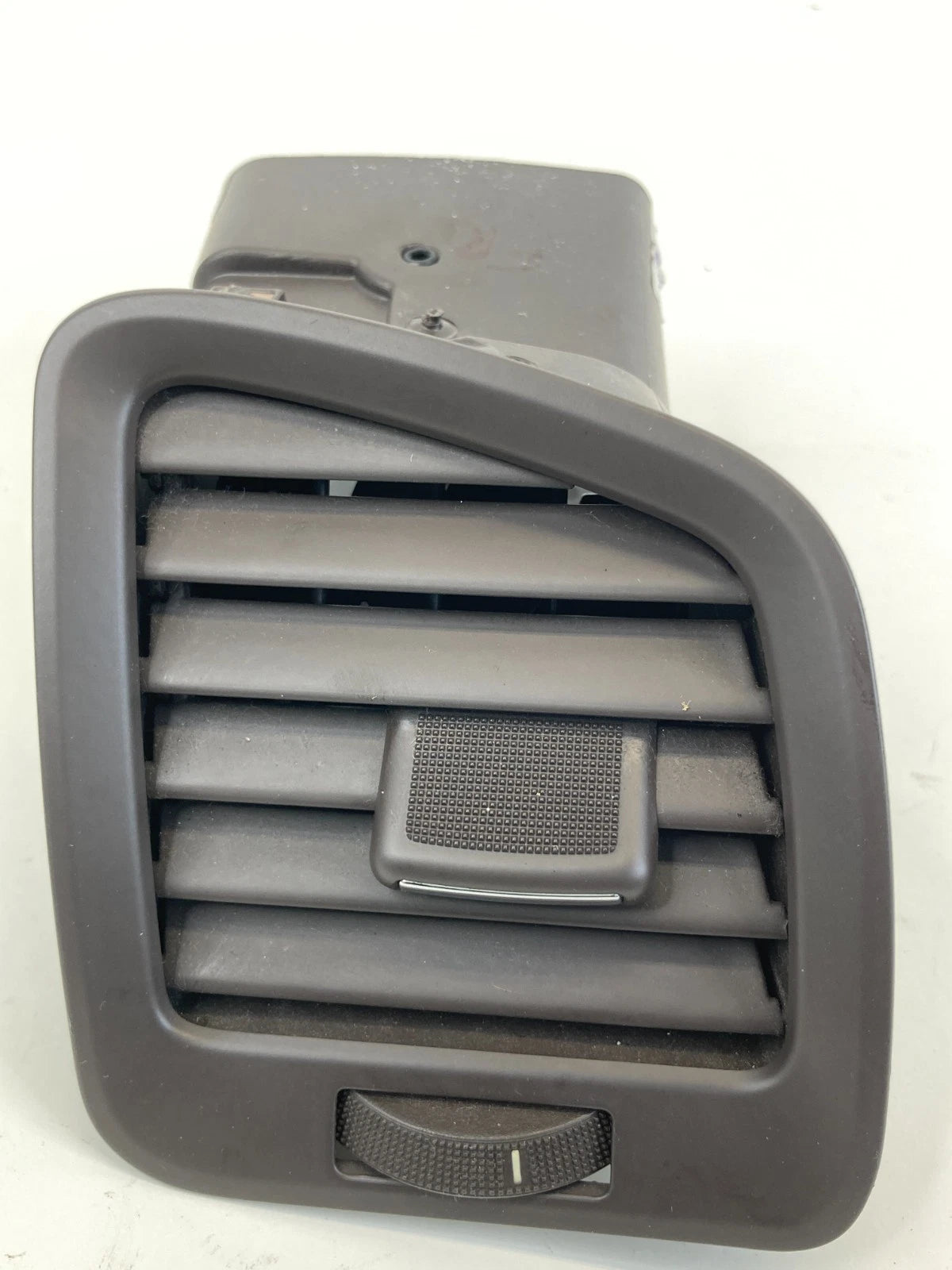 2011-2017 BUICK REGAL DASH RIGHT PASSENGER SIDE A/C AIR VENT OUTER 13321922 OEM