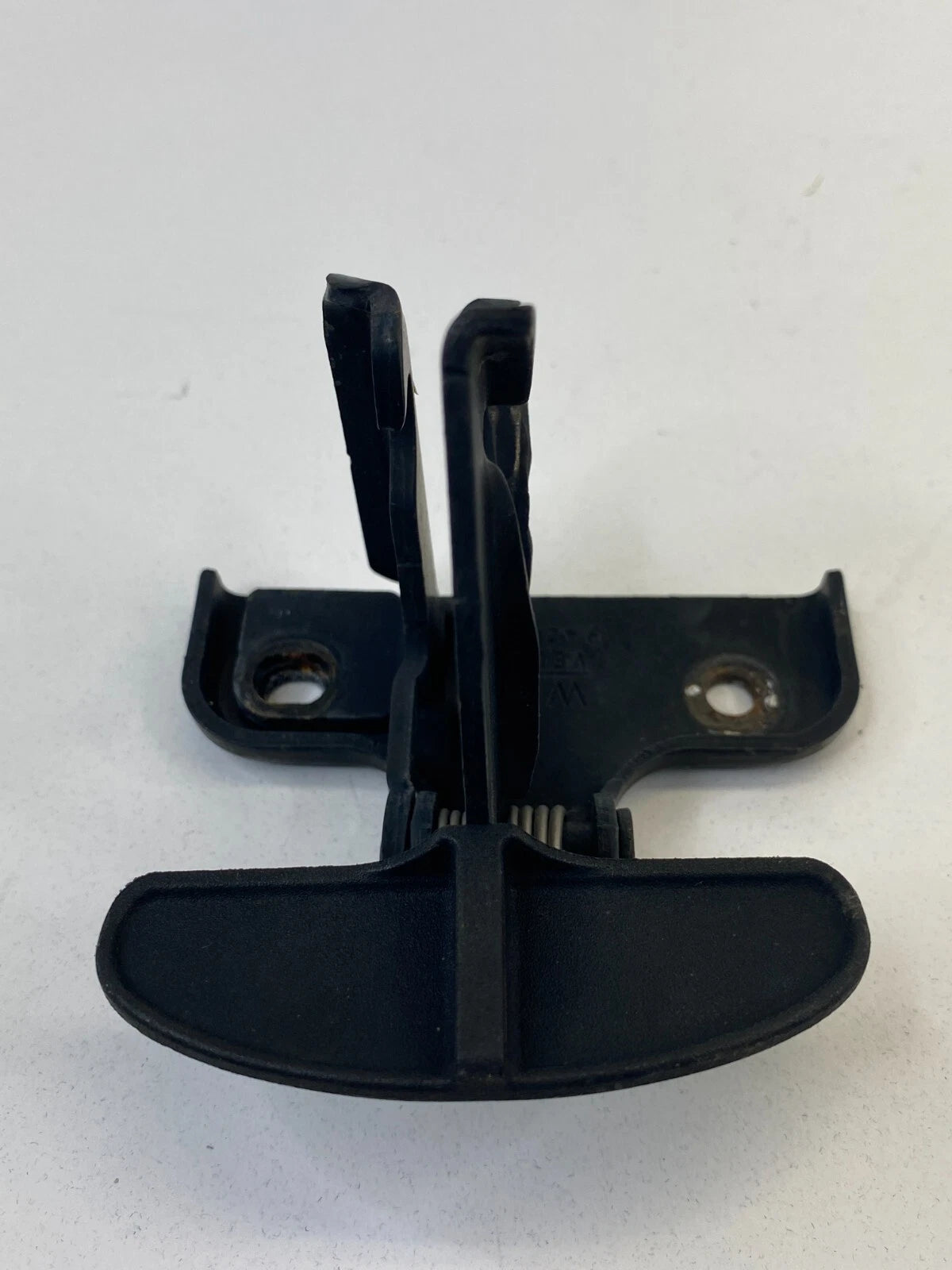 2006-2012 MERCEDES-BENZ R350 HOOD LOCK SAFETY CATCH RETAINING HOOK A2198800064