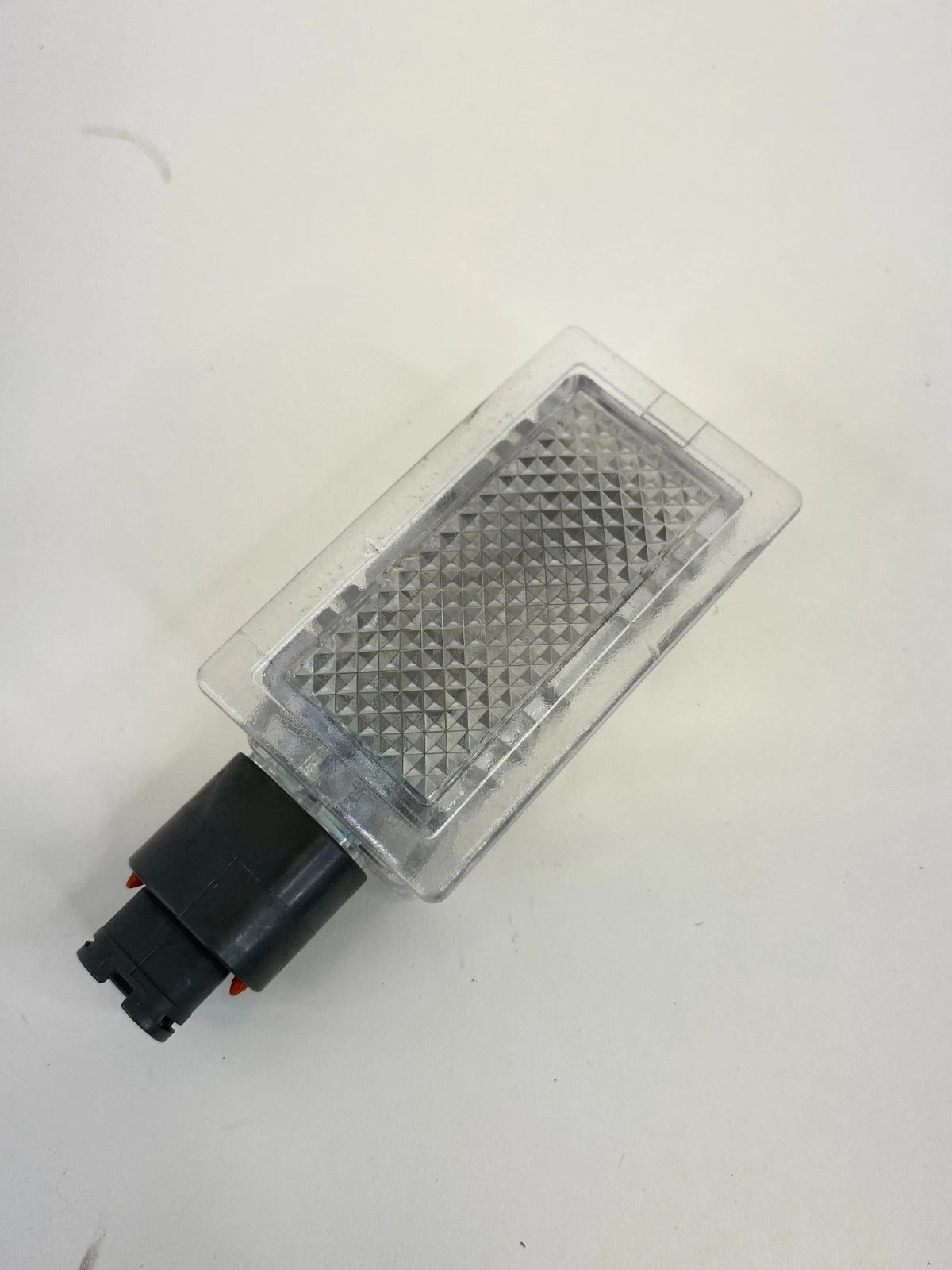 2016-2019 FORD EXPLORER INTERCEPTOR REAR LEFT CARGO COURTESY LIGHT LAMP OEM