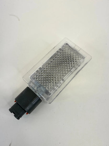 2016-2019 FORD EXPLORER INTERCEPTOR REAR LEFT CARGO COURTESY LIGHT LAMP OEM