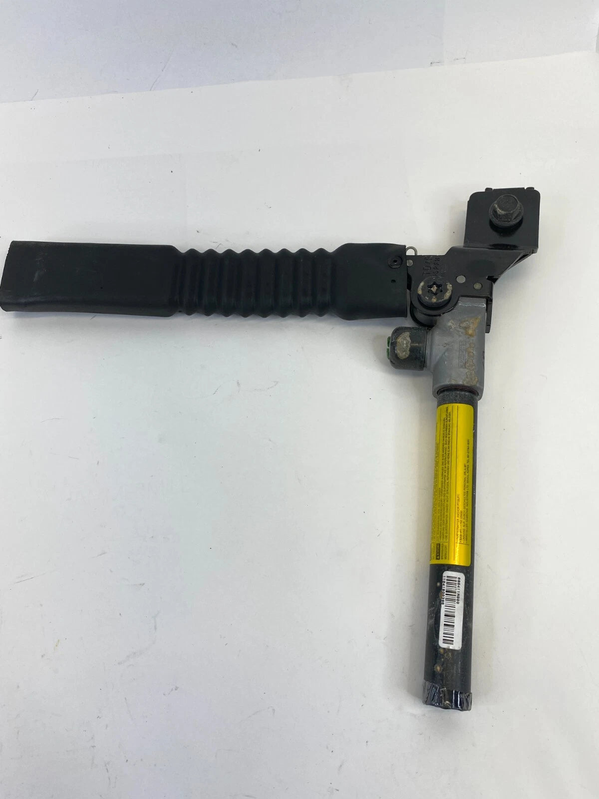 10-13 KIA FORTE FRONT RIGHT PASSENGER SIDE SEAT BELT PRETENSION TENSIONER OEM