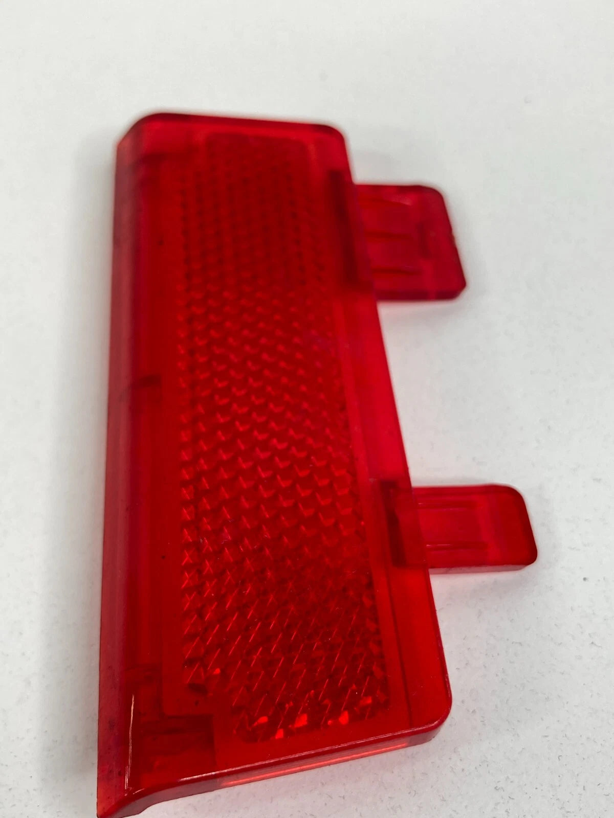 2010-2012 LINCOLN MKT REAR RIGHT TAILGATE LIFTGATE DOOR LENS COVER LIGHT TRIM