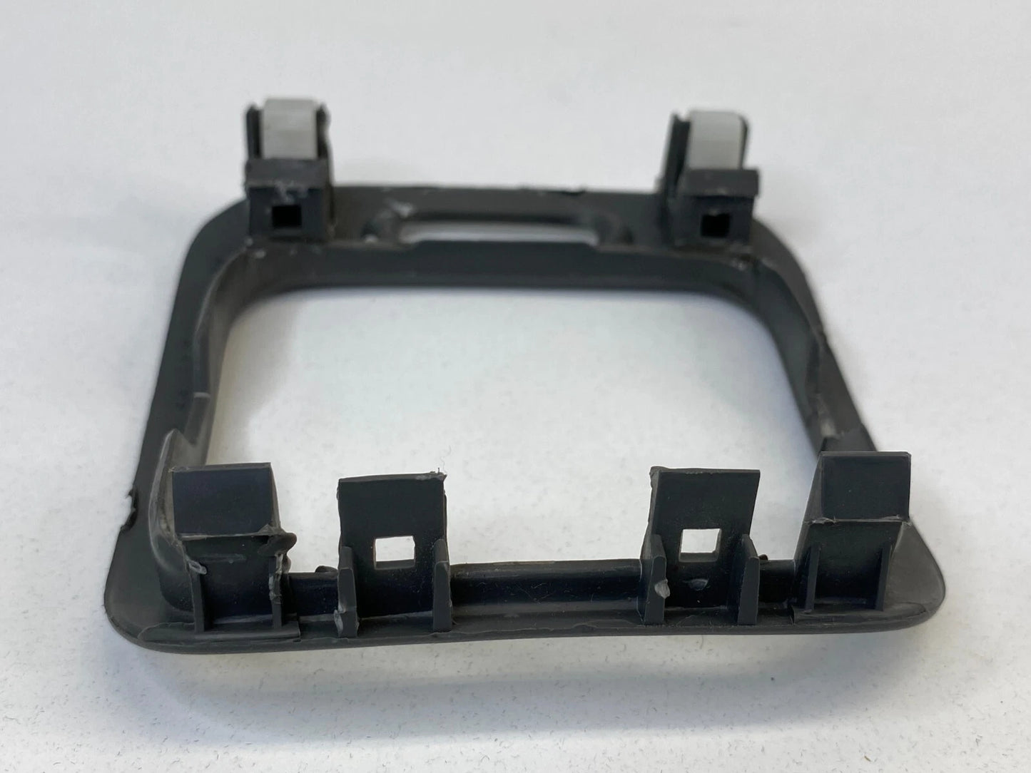 1999-2004 CHEVROLET TRACKER DASH A/C RIGHT PASSENGER AIR VENT COVER BEZEL TRIM