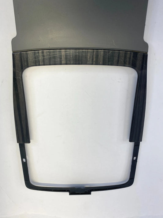 2013-2015 CHEVROLET TRAVERSE FLOOR CENTER CONSOLE UPPER TRIM PLATE BEZEL 1615749