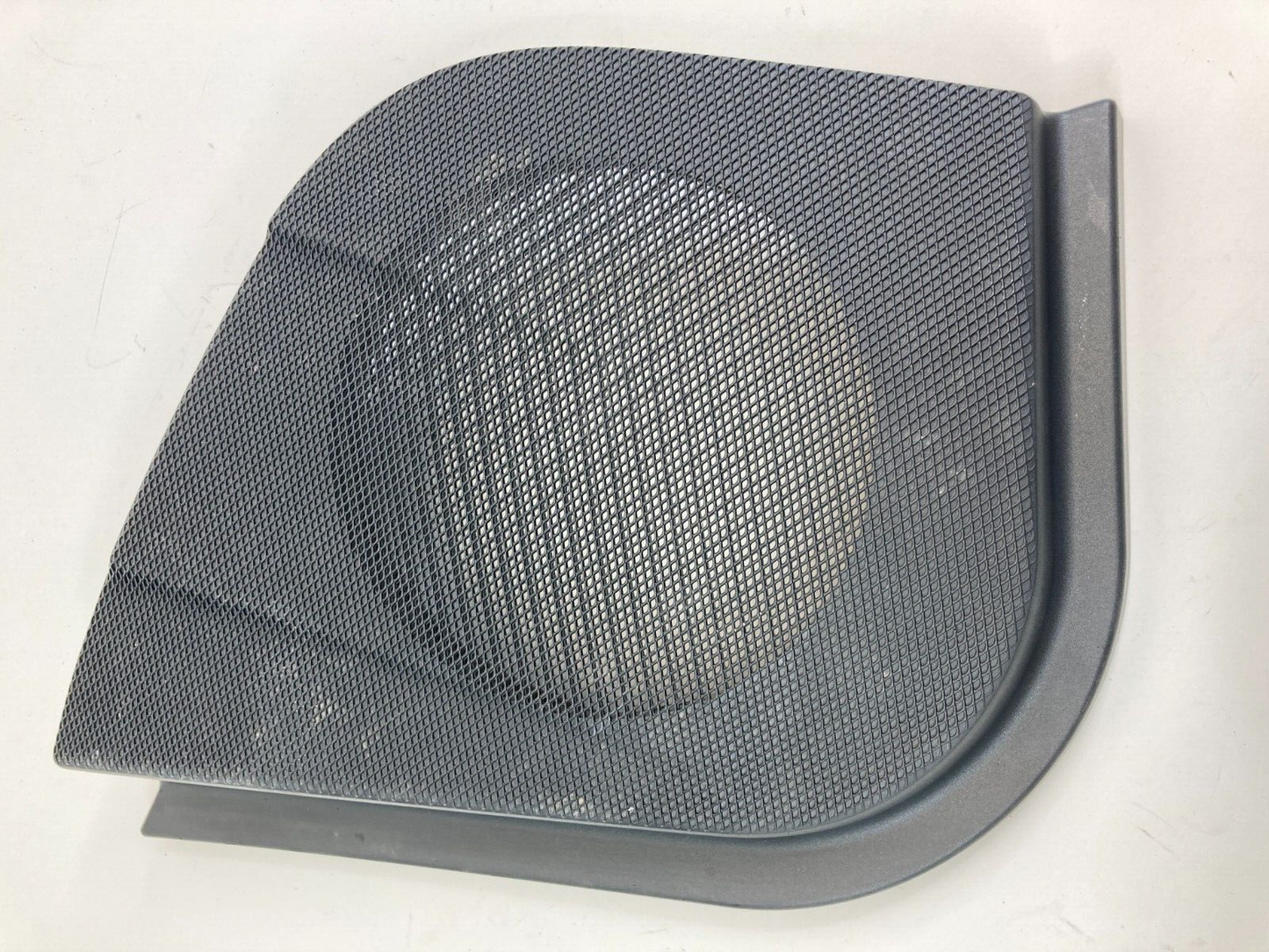 03-09 Mercedes Benz E350 Front Left Side Door Speaker Grille Cover A2117200148