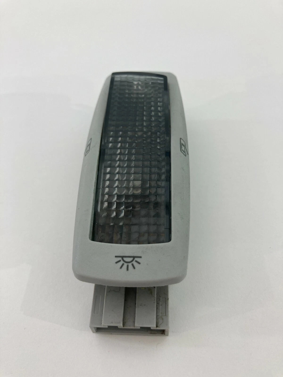 1998-2005 VOLKSWAGEN BEETLE REAR READING DOME MAP LIGHT LAMP