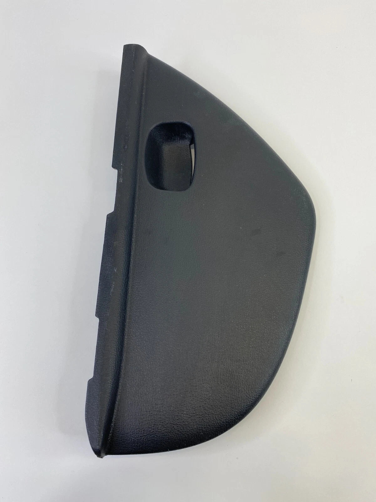 2007-2010 HYUNDAI ELANTRA DASH RIGHT SIDE END CAP COVER BEZEL TRIM 84718-2H000