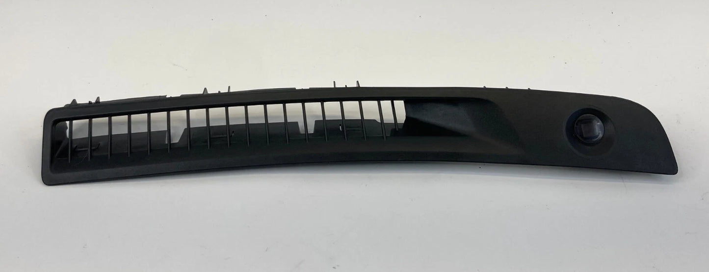 13-19 NISSAN SENTRA DASH UPPER RIGHT WINDSHIELD DEFROSTER NOZZLE GRILLE TRIM OEM