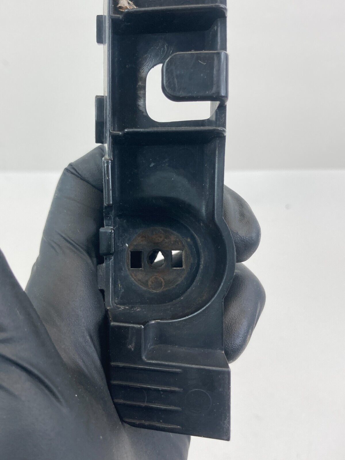 2007-2012 Nissan Altima Sedan Front Left Side Bumper Bracket 62221-JA000 OEM