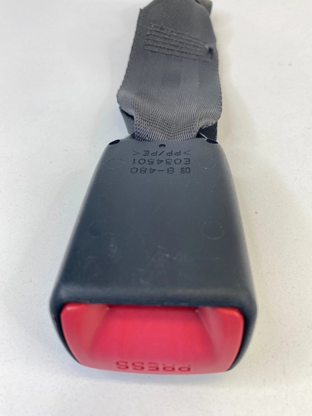 08-14 MITSUBISHI LANCER REAR RIGHT SEAT BELT RECEIVER BUCKLE CONNECTOR E034501