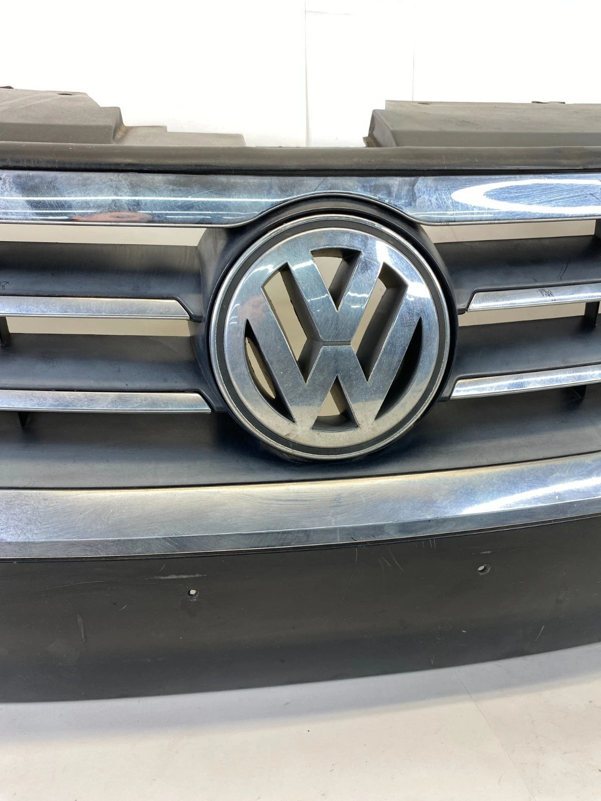 2009-2012 VW VOLKSWAGEN CC FRONT BUMPER UPPER GRILLE CHROME MOULDING OEM