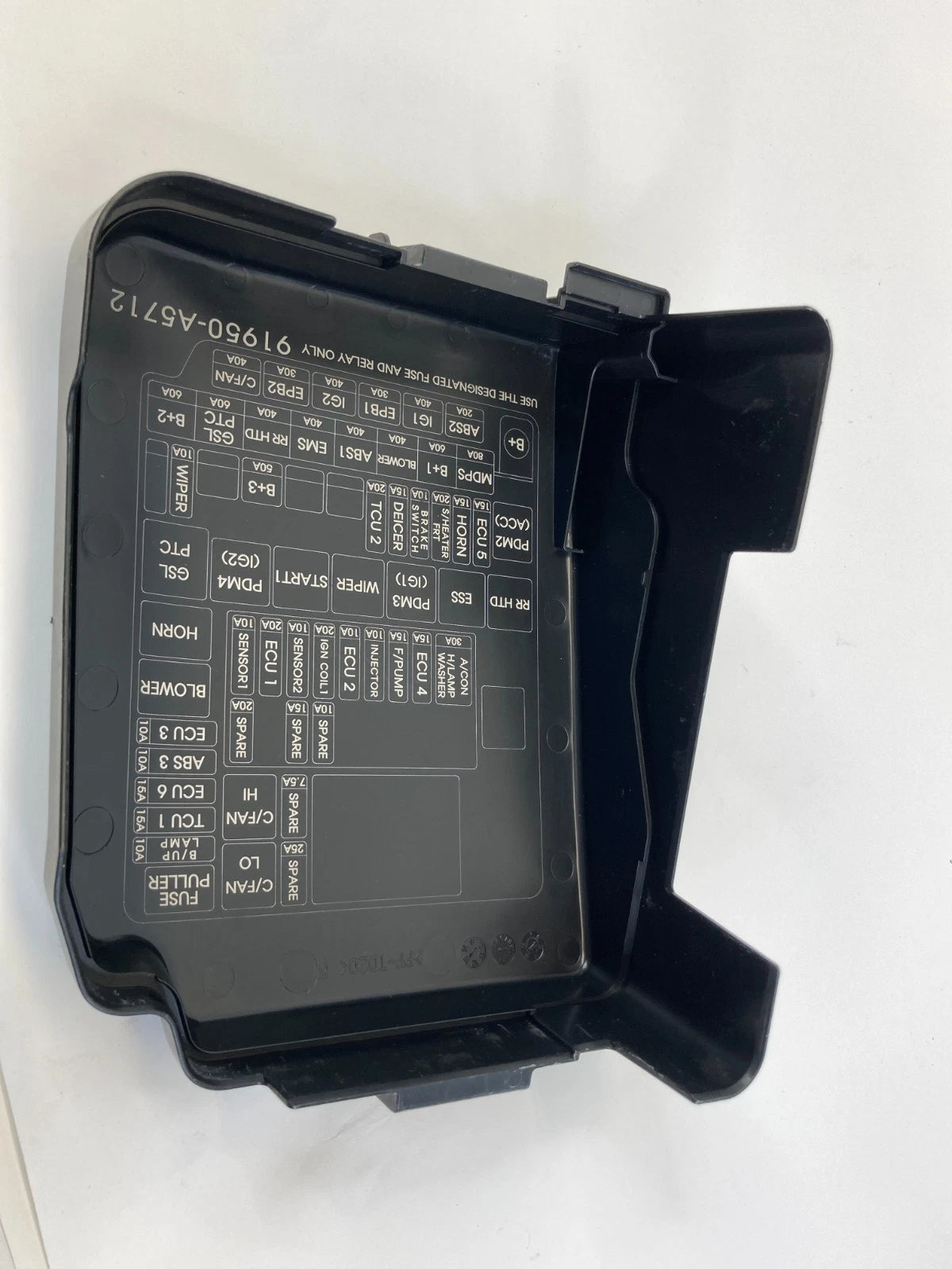 2013-2015 Hyundai Elantra GT Engine Compartment Fuse Box Cap Cover Lid Assy OEM