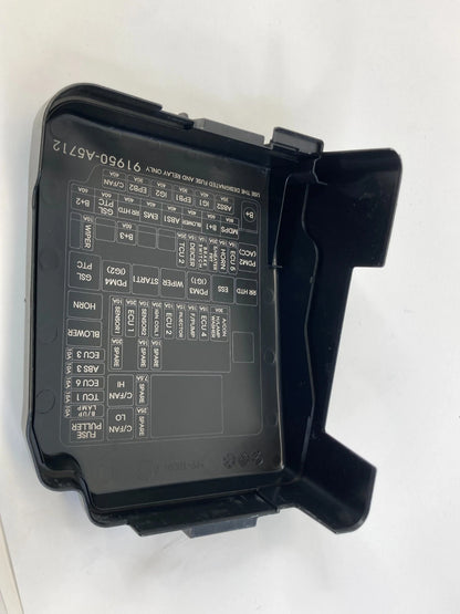 2013-2015 Hyundai Elantra GT Engine Compartment Fuse Box Cap Cover Lid Assy OEM