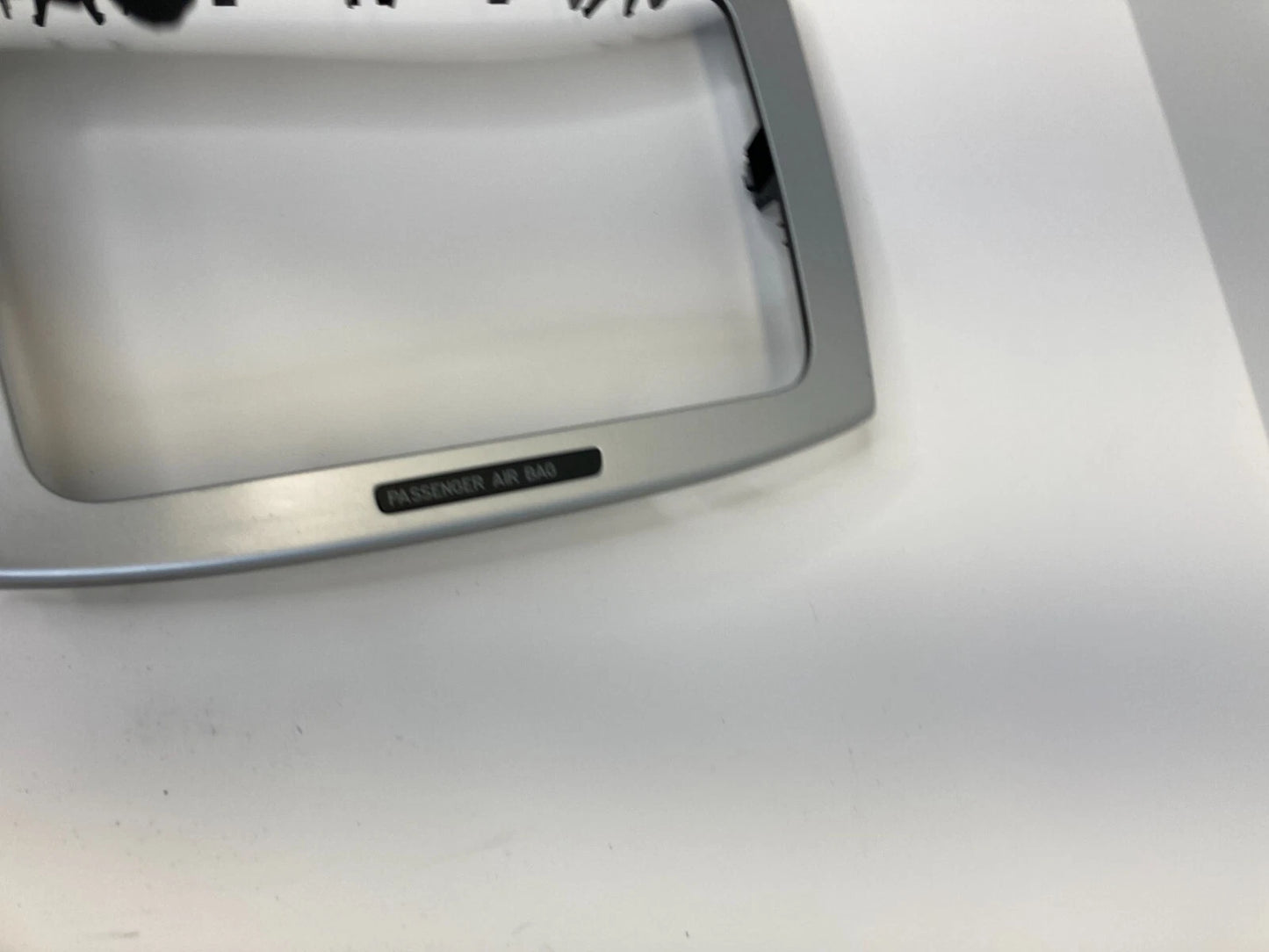 2009-2011 VOLKSWAGEN CC CENTER DASH RADIO PANEL COVER TRIM BEZEL 3C0-858-069 OEM