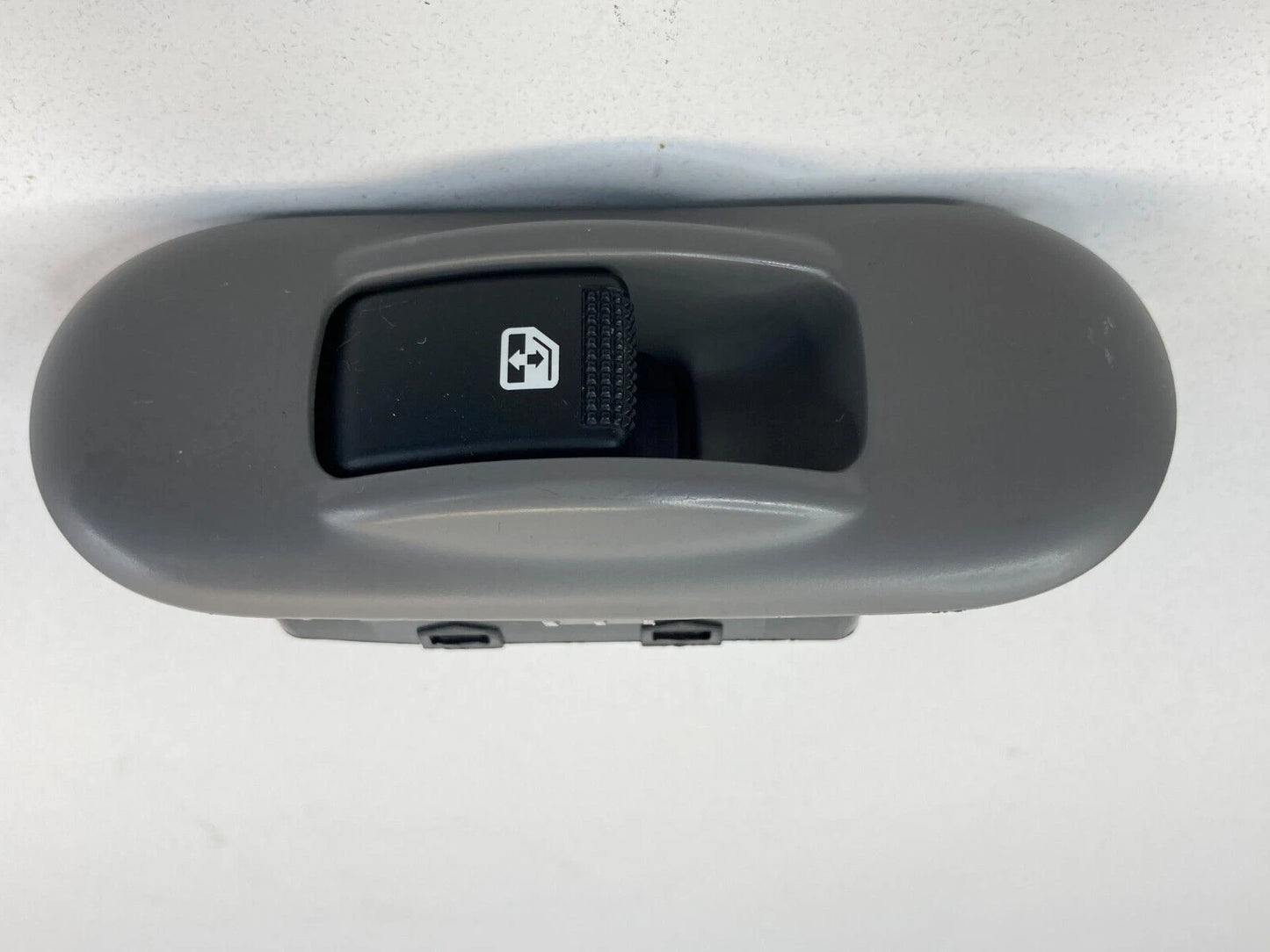 2006-2012 KIA SEDONA REAR LEFT SIDE DOOR POWER WINDOW SWITCH ASSEMBLY OEM