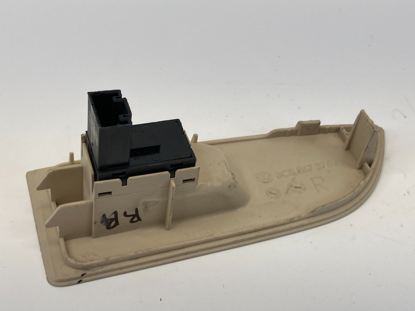 2009-2017 Volkswagen CC Rear Right Side Door Window Switch w/ Bezel 3C8867376A