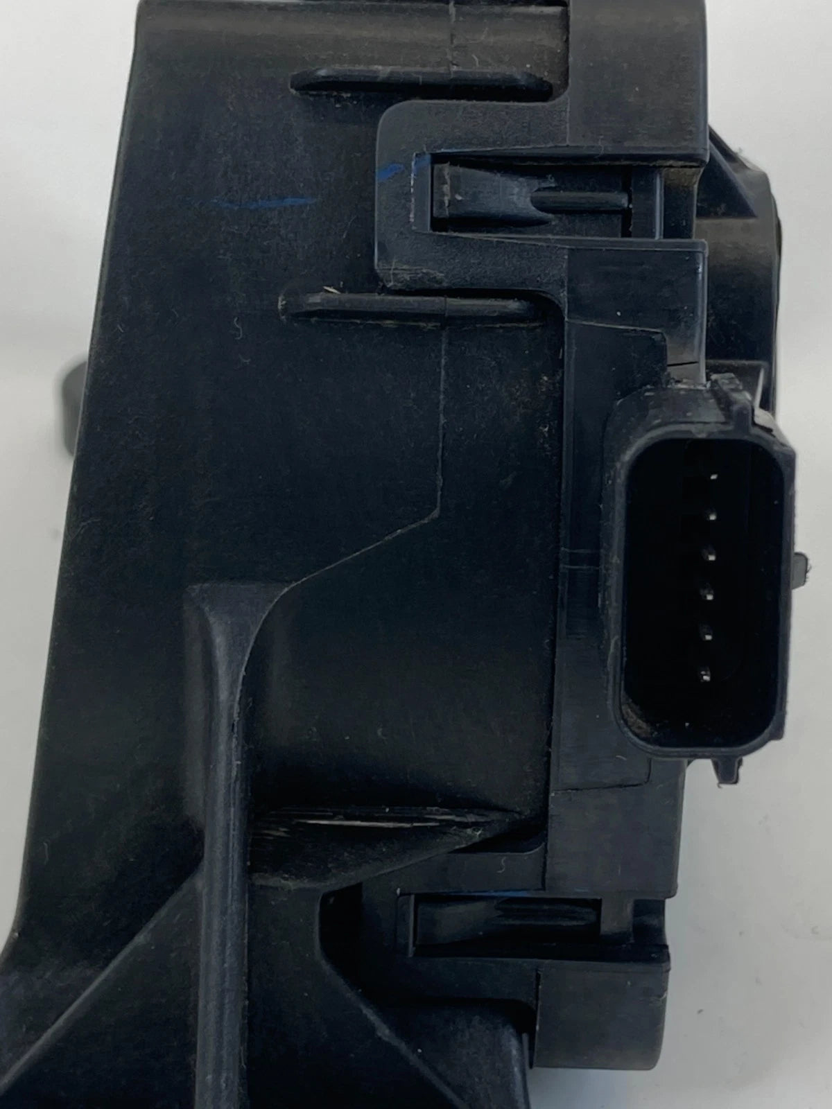 2013-2019 FORD TAURUS ACCELERATOR PEDAL GAS ASSEMBLY D1323C0498 OEM