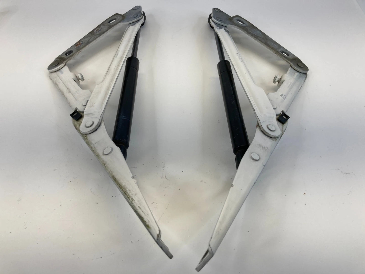 05-10 PONTIAC G6 REAR TRUNK DECK LID TAILGATE TAIL GATE BOOT HINGES STRUTS OEM