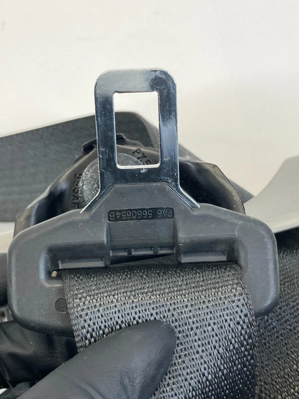 11-16 CHEVROLET CRUZE FRONT RIGHT SIDE SEAT BELT RETRACTOR & TENSIONER 15903263