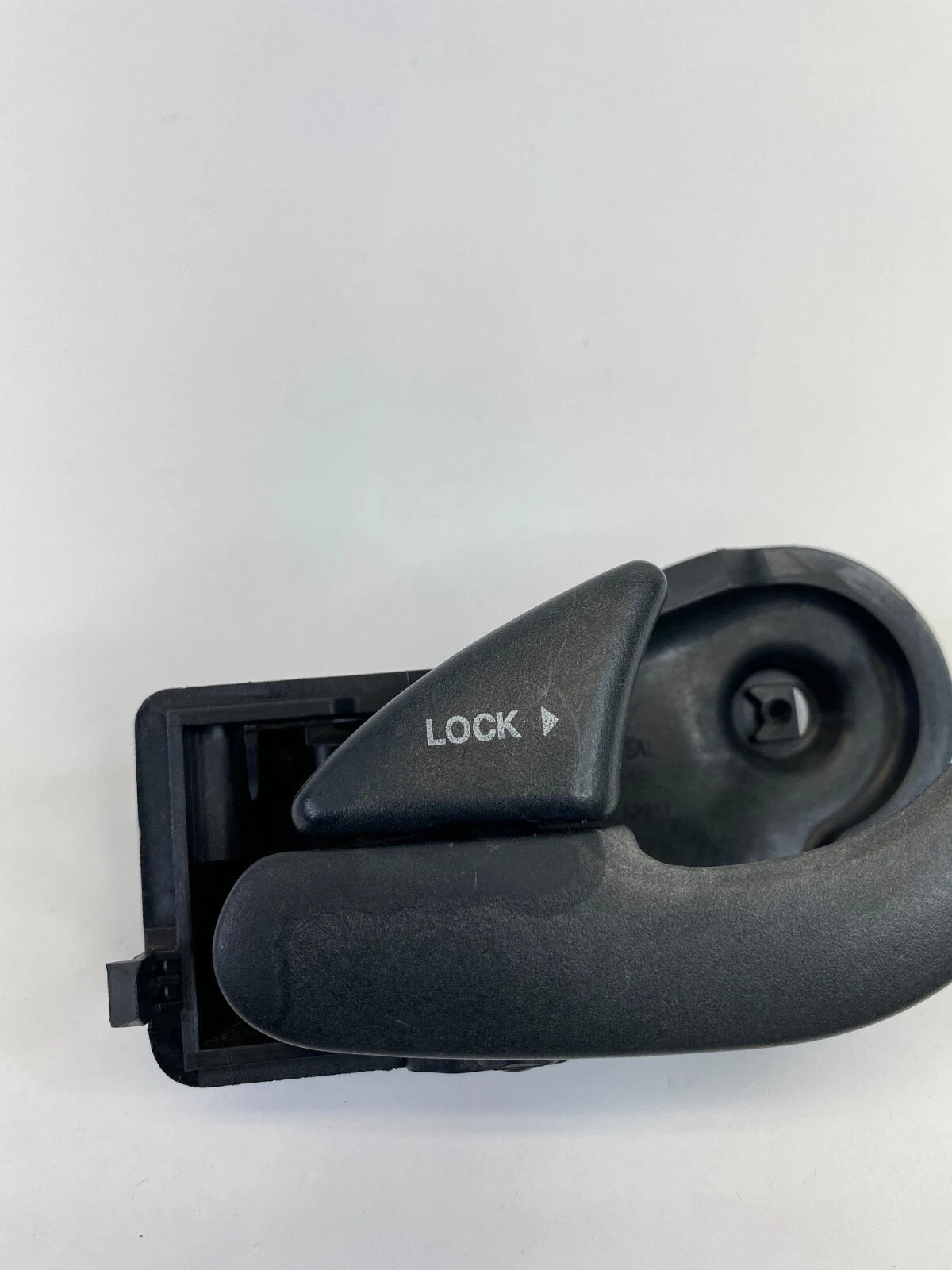 2001-2007 FORD ESCAPE FRONT LEFT DRIVER SIDE INTERIOR INNER DOOR HANDLE OEM
