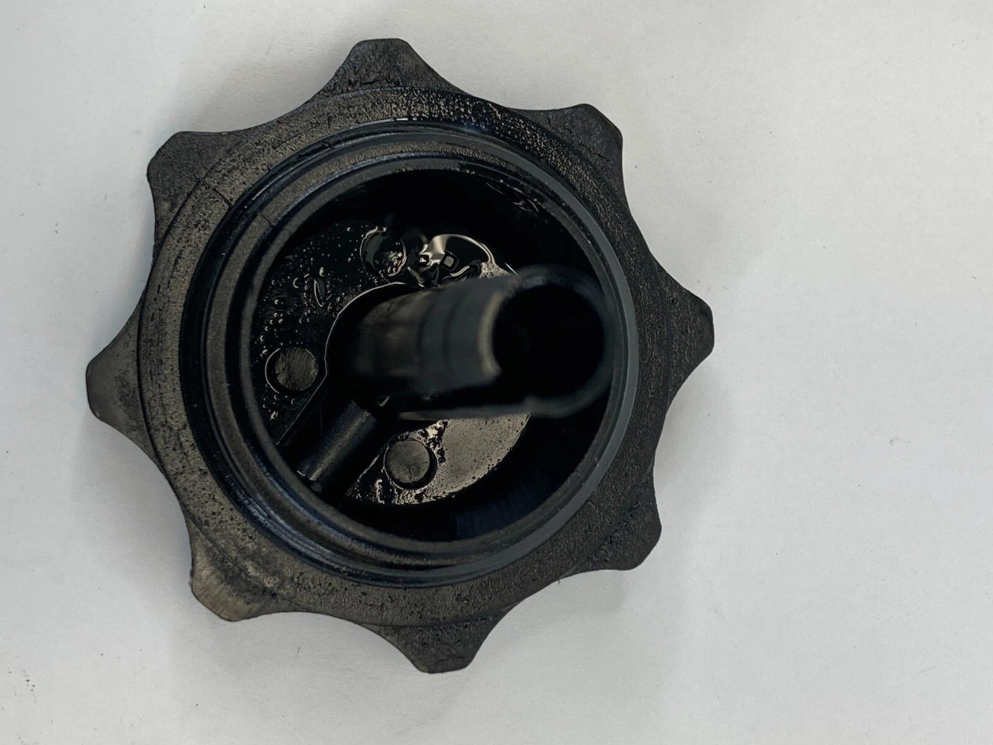 2004 2005 2006 BMW X3 POWER STEERING FLUID RESERVOIR TANK LID COVER CAP OEM