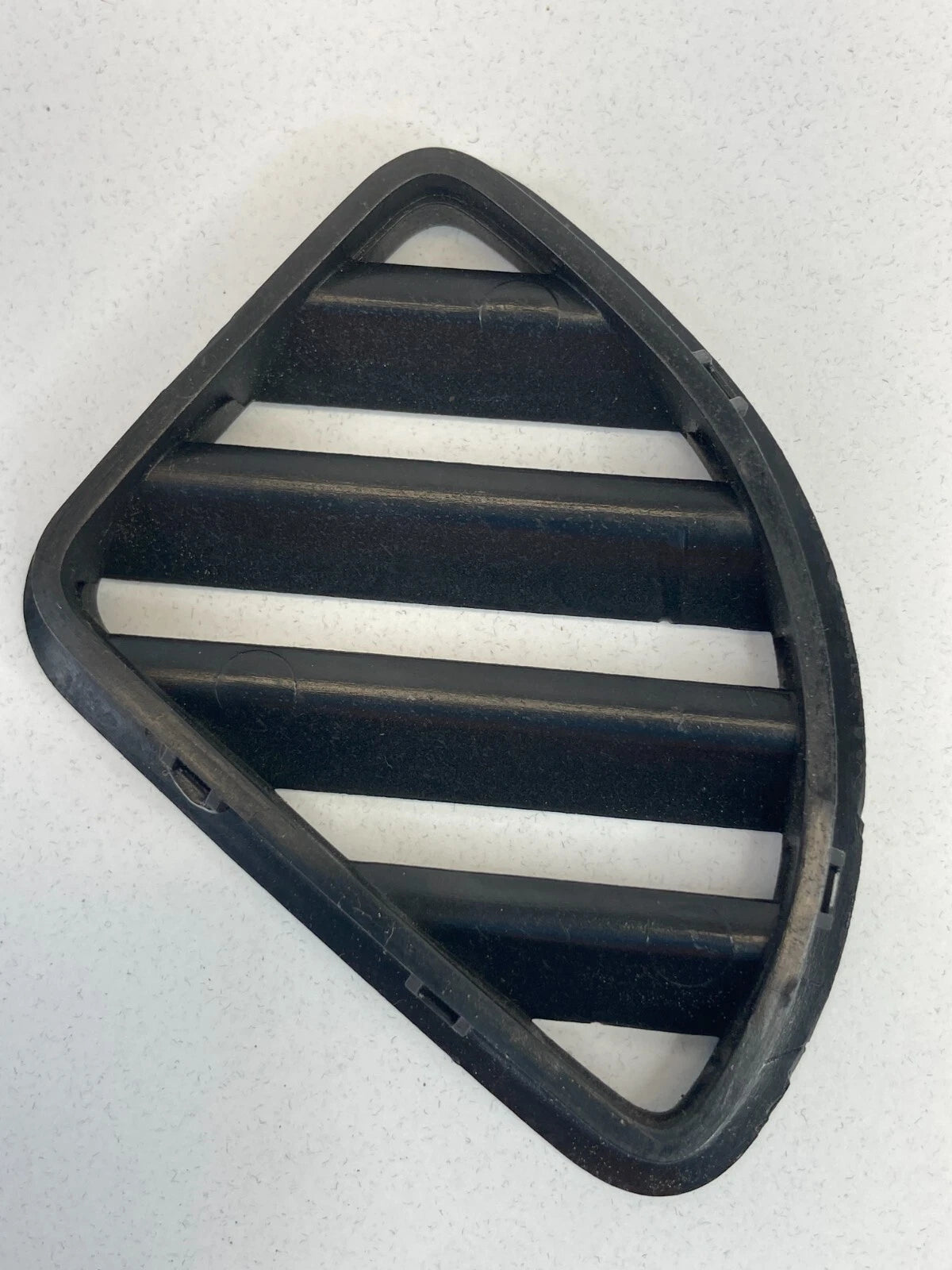 2010-2012 DODGE CALIBER RIGHT PASSENGER SIDE DASH AC AIR VENT GRILLE DEFROSTER