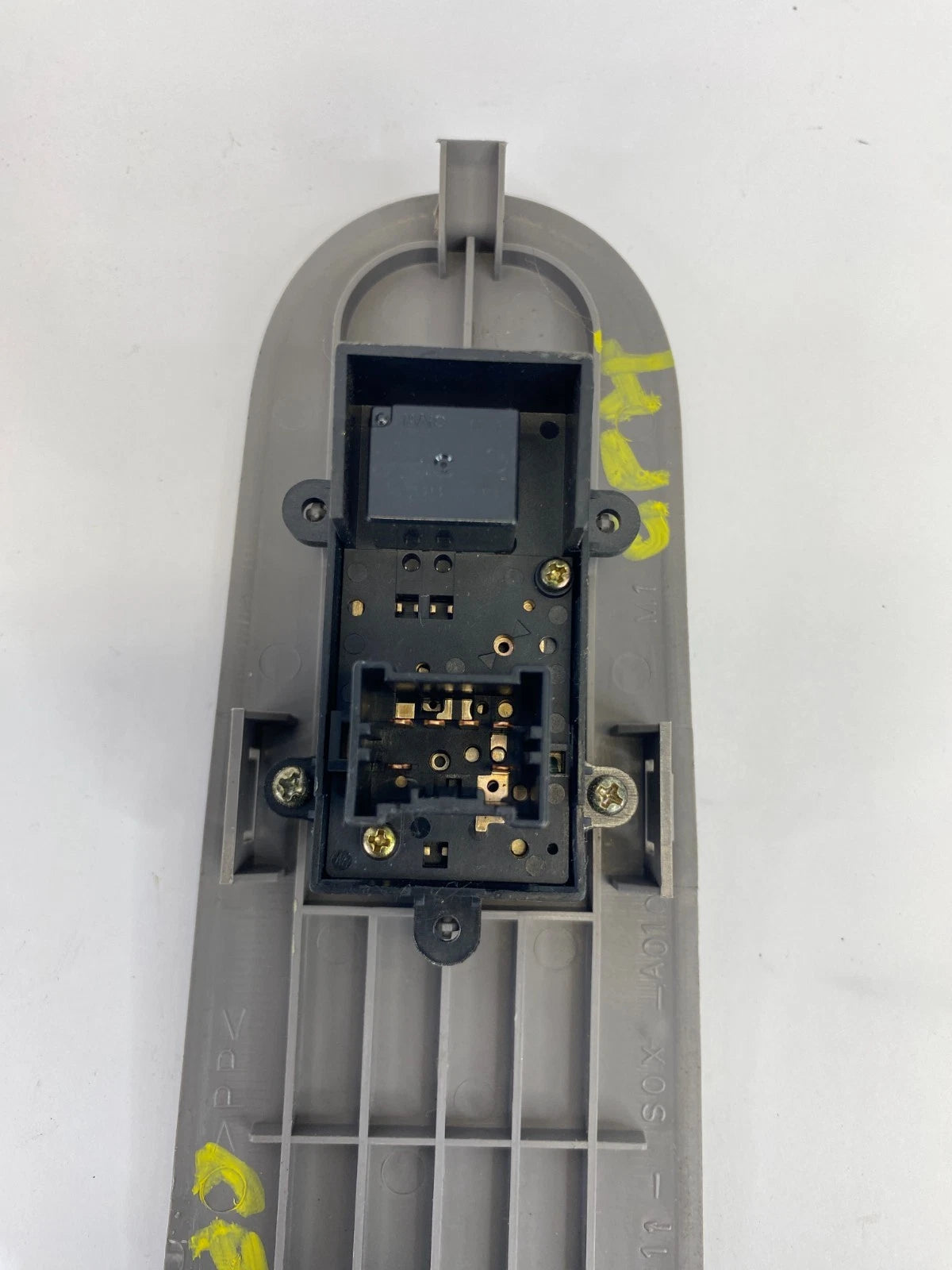1999-2004 HONDA ODYSSEY FRONT RIGHT DOOR POWER WINDOW CONTROL SWITCH W BEZEL OEM
