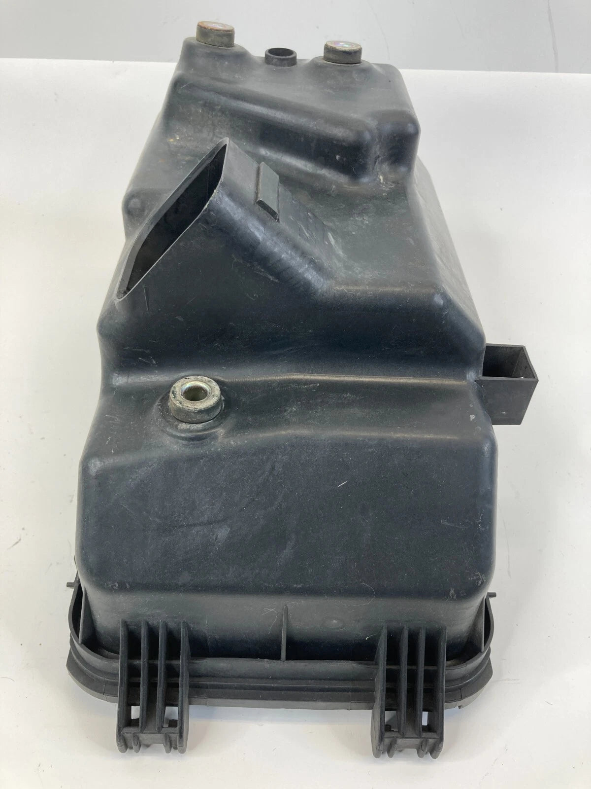 2004 2005 2006 TOYOTA CAMRY 3.0L AIR INTAKE CLEANER BOX LOWER COVER OEM