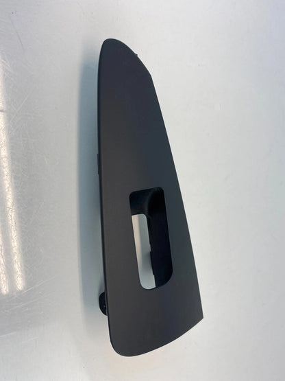 2010-2013 KIA FORTE REAR RIGHT SIDE DOOR WINDOW SWITCH TRIM BEZEL 201005754 OEM