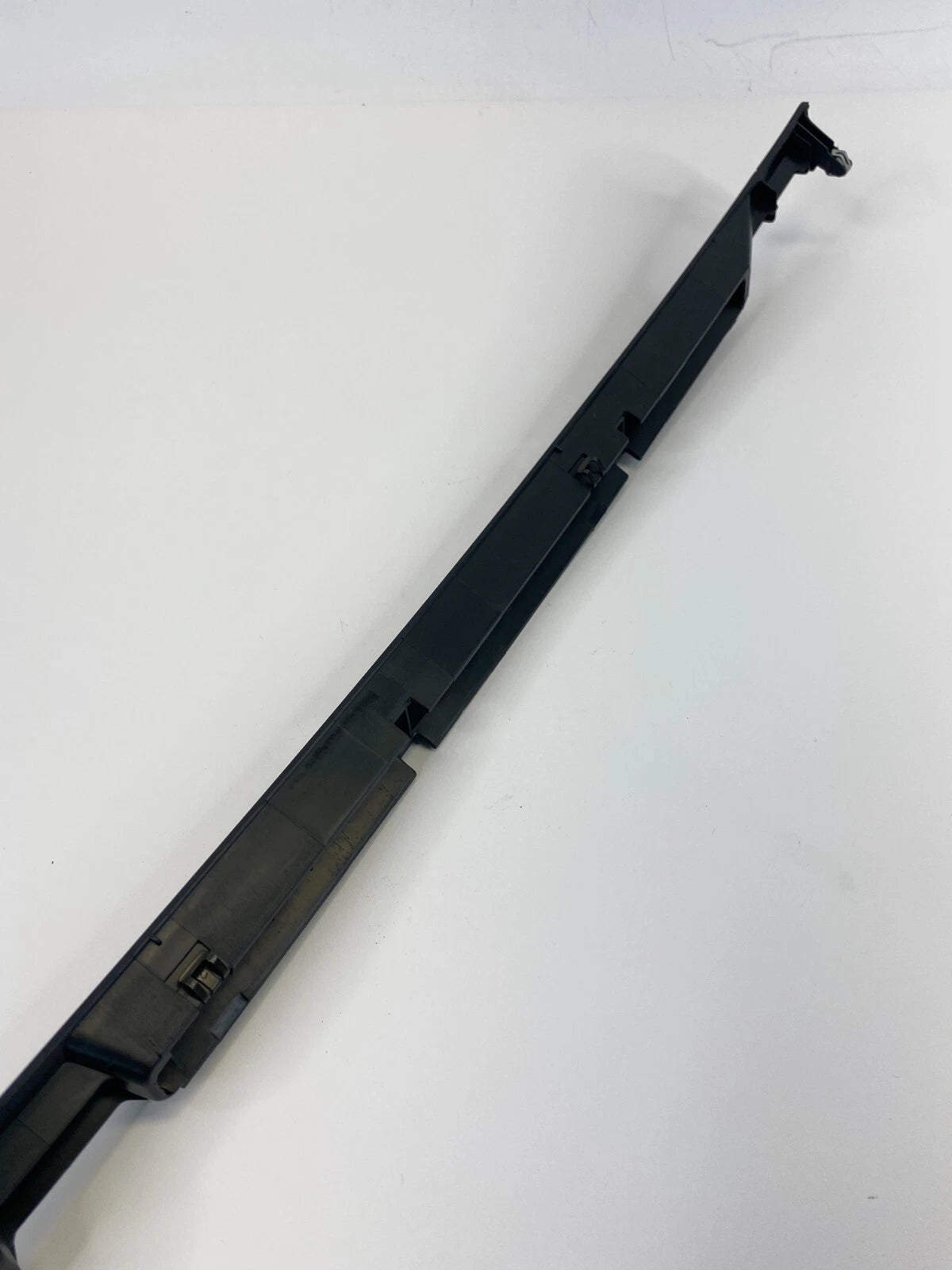 1997-2001 LEXUS ES300 INSTRUMENT PANEL A/C VENT DEFROST COVER GRILL 55981-33060