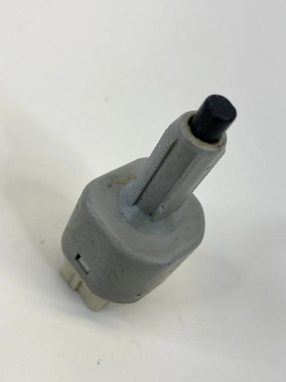 2003-2006 SUZUKI XL-7 BRAKE STOPLIGHT STOP LIGHT LAMP SENSOR SWITCH OEM