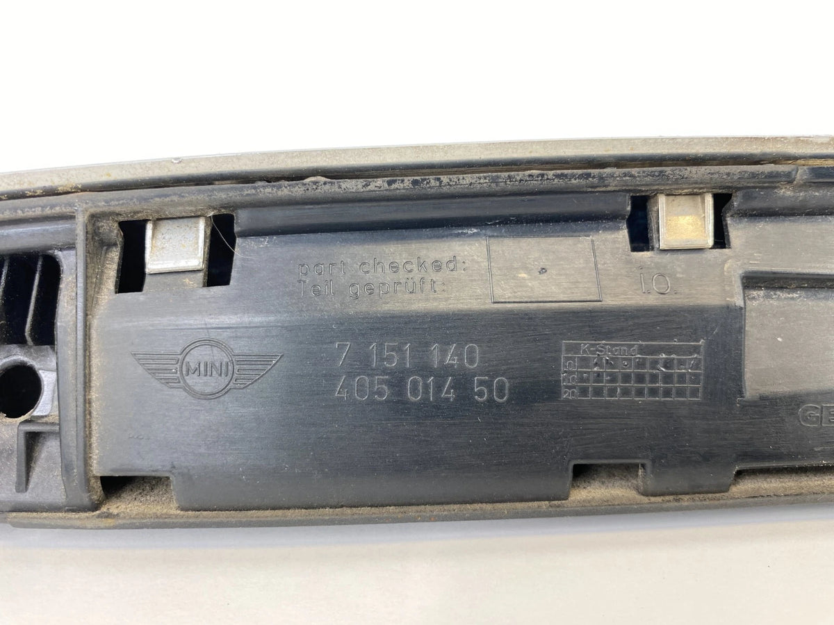 2007-2013 MINI COOPER REAR TRUNK GRIP HANDLE MOLDING LICENSE PLATE BEZEL 7151140