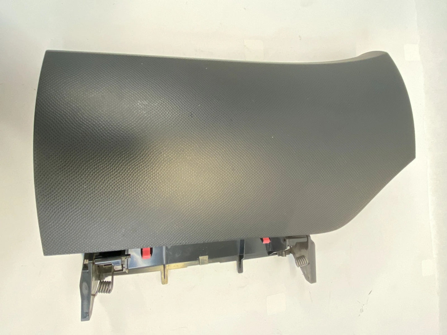 2007-2011 TOYOTA YARIS HATCHBACK UPPER GLOVE BOX STORAGE DOOR ASSY 55042-52010