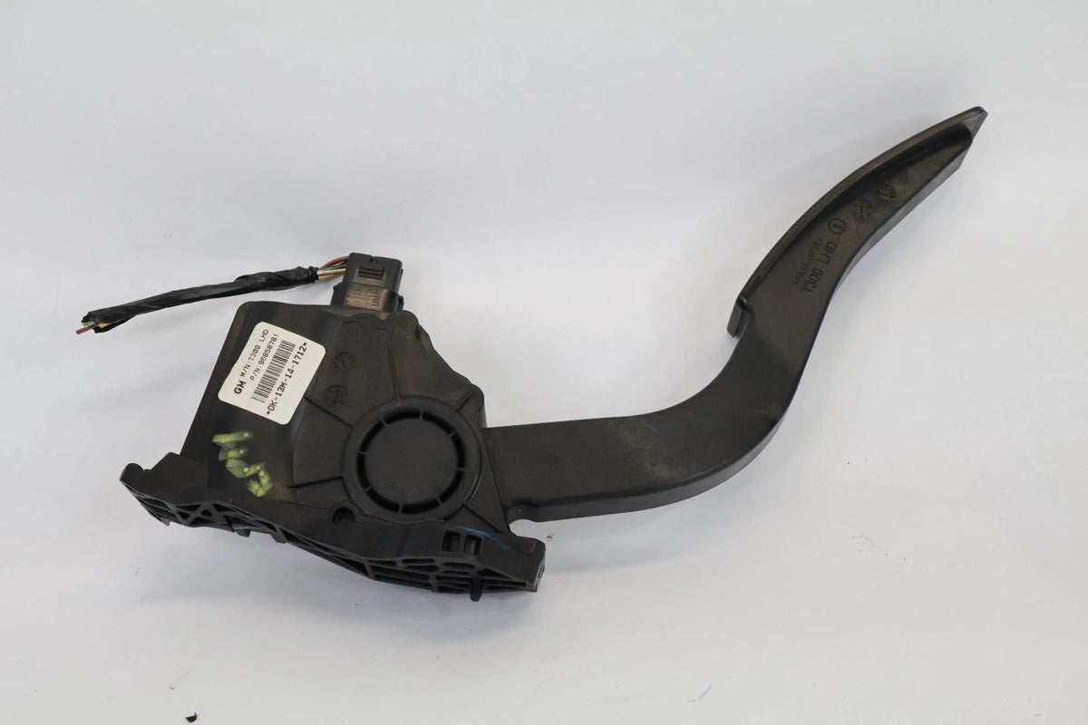 2012-2020 CHEVROLET SONIC 1.8L GAS ACCELERATOR PEDAL ASSEMBLY 96858781 OEM