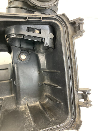 2008-2010 Toyota Highlander 3.5L V6 Air Intake Cleaner Filter Box Lower Cover