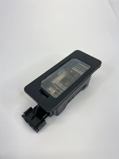 2008-2010 BMW 535I SEDAN REAR TRUNK LICENSE PLATE NUMBER LIGHT LAMP OEM