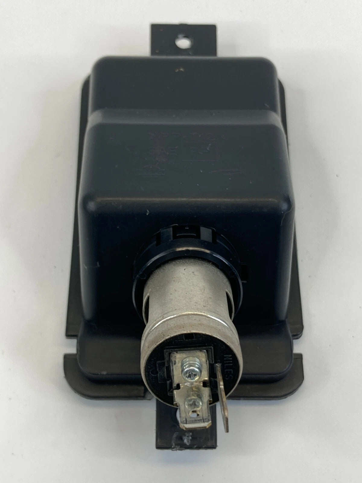 2006 2007 NISSAN MURANO CENTER CONSOLE POWER OUTLET SOCKET TRIM 96915-CA000 OEM