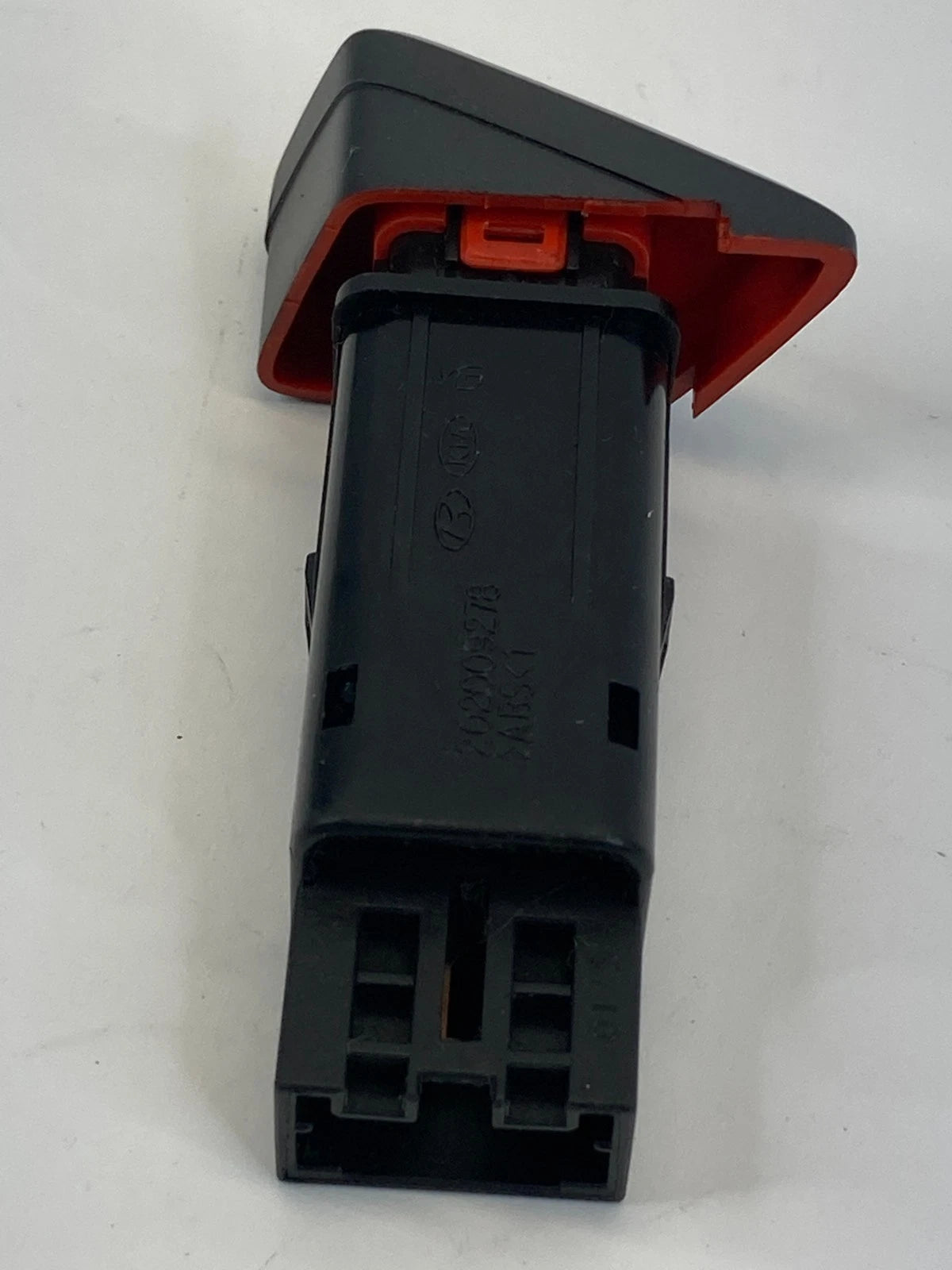 2011-2014 HYUNDAI SONATA DASH EMERGENCY HAZARD WARNING CONTROL SWITCH 202009278