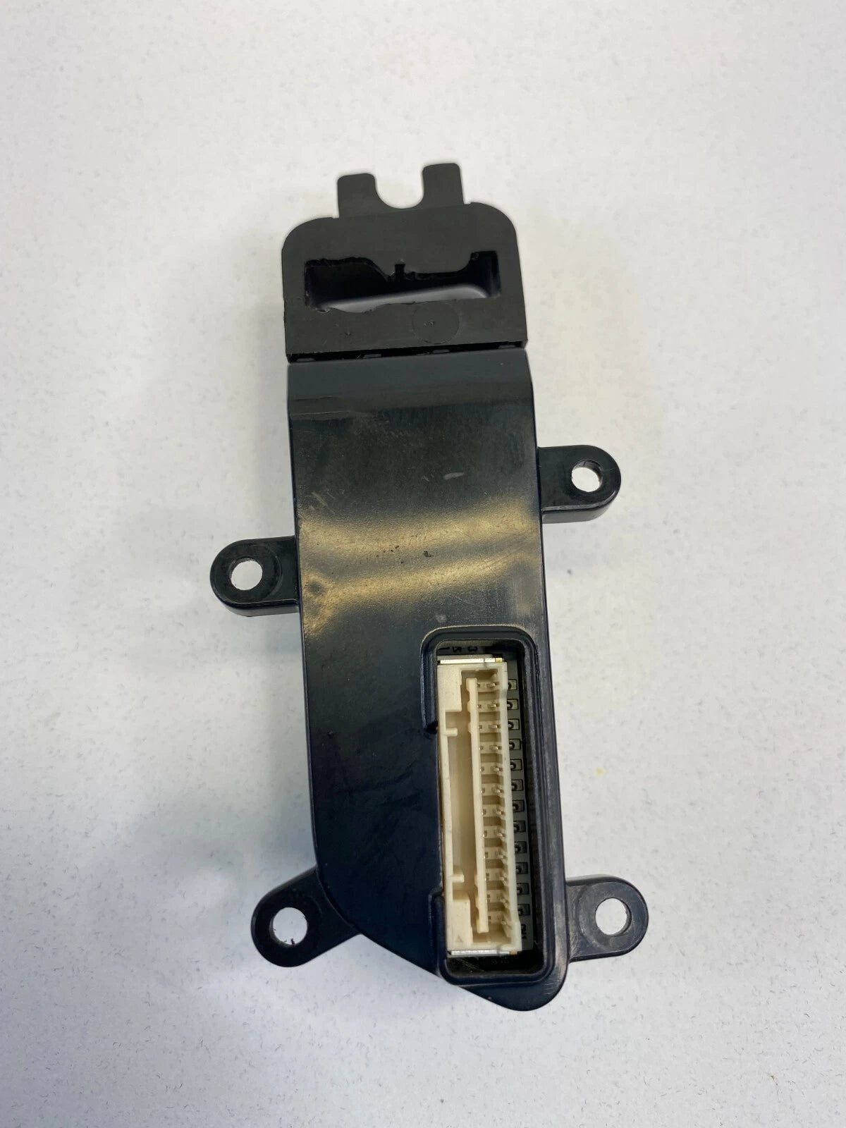 2015 2016 2017 HYUNDAI SONATA AUTOMATIC TRANSMISSION SHIFTER INDICATOR OEM