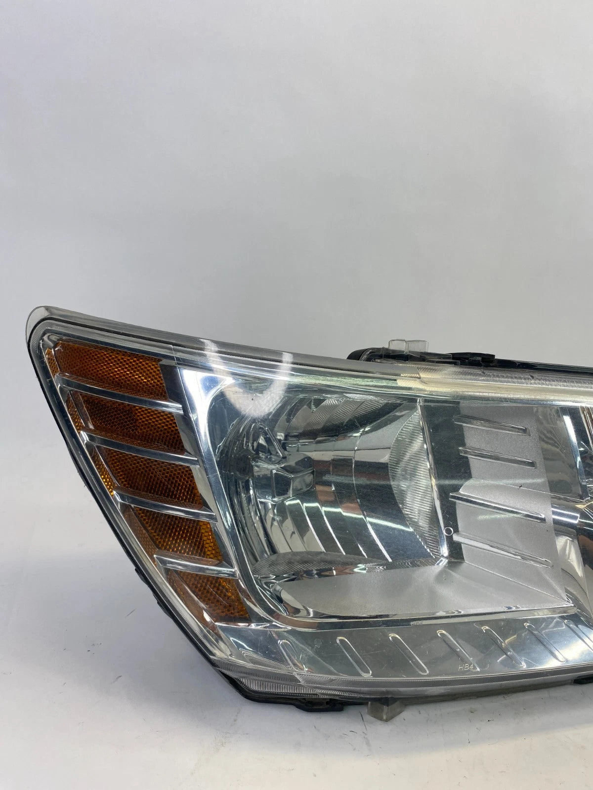 2009-2020 DODGE JOURNEY PASSENGER RIGHT SIDE HEADLIGHT LAMP HALOGEN CHROME OEM