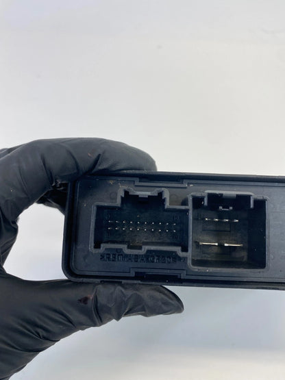 2010-2016 CADILLAC SRX THEFT LOCKING COMPUTER CONTROL MODULE 13577128 OEM