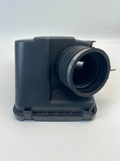 2004-2006 KIA AMANTI AIR CLEANER FILTER BOX UPPER HOUSING COVER OEM 28111-3F000